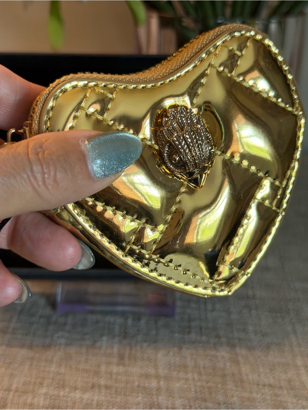 NIB Kurt Geiger Kensington quilted Goldtone heart charm keychain - Picture 4 of 12